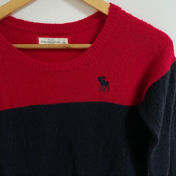 Abercrombie Color Block Red & Navy Blue Sweater - Picture 2 of 3